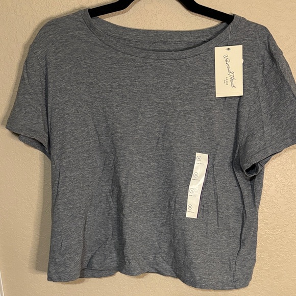 Universal Thread Blue Striped, Gray, and Black Cropped Tees - Picture 2 of 4